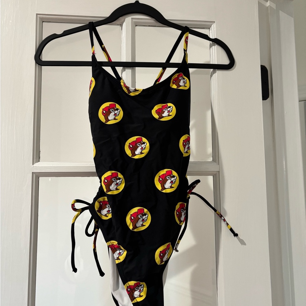 BUC-EE’S one piece swimsuit size small NWT